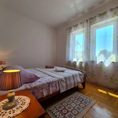 House 333 Apartament *