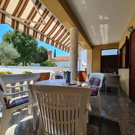 House 333 * Pavicini