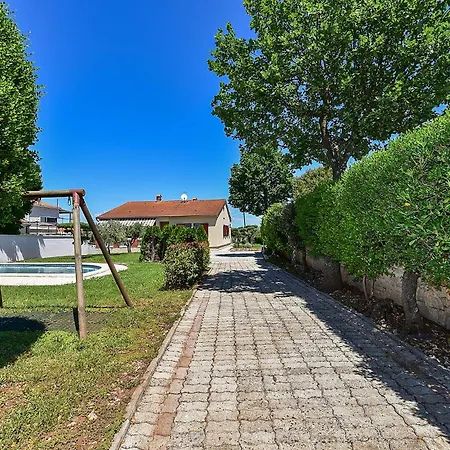 House 333 * Pavicini