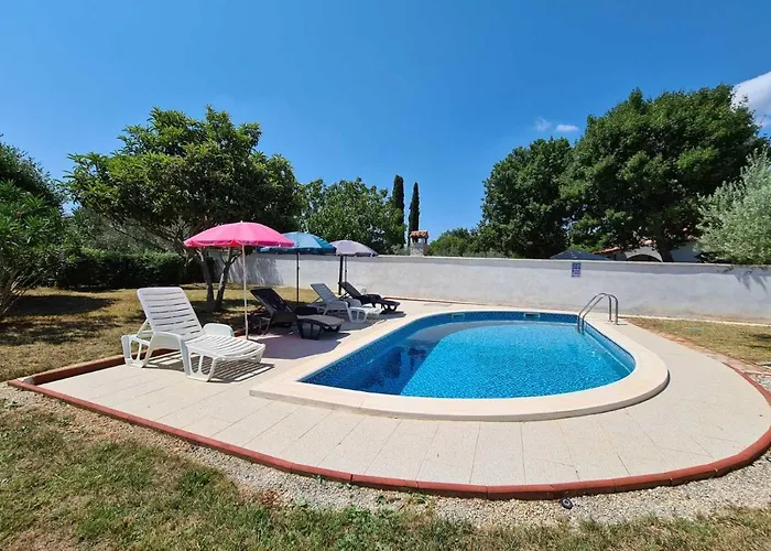 House 333 דירה Pavicini