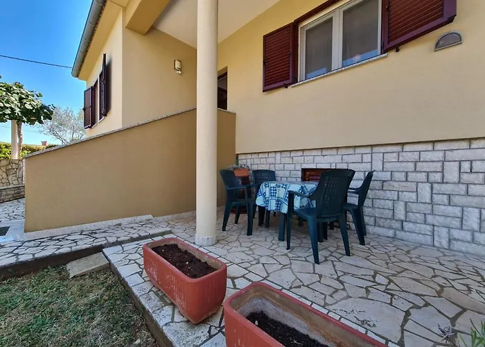 House 333 Apartament *