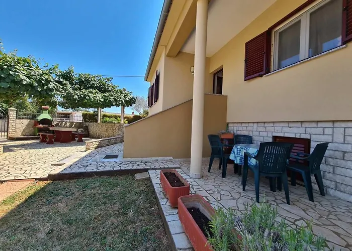 House 333 Apartament *