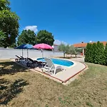House 333 * Pavicini